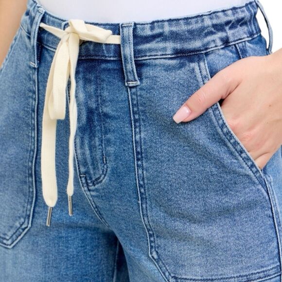 Judy Blue High Rise Medium Wash Denim Joggers NWT - Picture 6 of 16